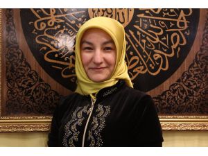 Unutulmaya yüz tutan sanatı dünyaya tanıtıyor