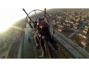 Gökyüzünün tadını kahveyle çıkarıyorlar