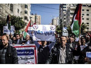 Gazze'de maaş protestosu