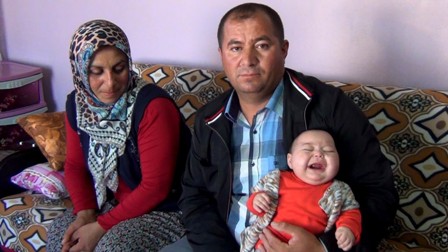 Sürekli ağlayan altı aylık Nebahat yardım bekliyor