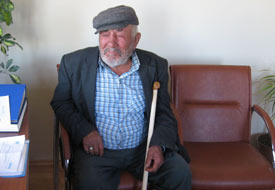 Yaşlı adama kız dayağı iddiası