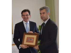 Çanakkale Savaşları'nın 101'nci yılı törenleri