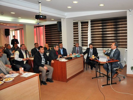 Başkan Akkaya muhtarlarla 2015 yılını değerlendirdi