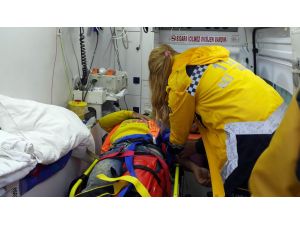 Bodrum'da kamyonet devrildi: 3 yaralı