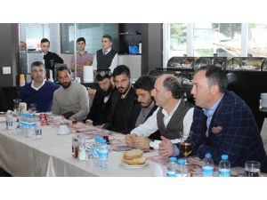Trabzonspor'da yönetim ve futbolcular yemekte buluştu