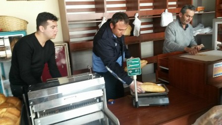 Ekmek zamlandı, zabıta denetime çıktı