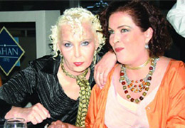 Sisi ve İdiz CHP'li vekille buluşmuş