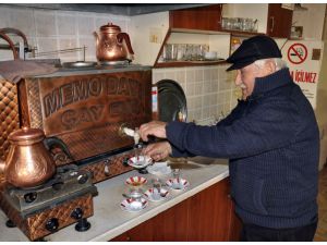 65 yıldır hayatı sevgiyle "dem"liyor