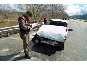 Dedesini hastaneye götürürken kaza yaptı: 1 ölü, 1 yaralı