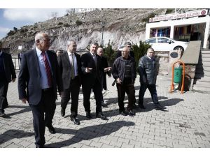 AK Parti Genel Başkan Yardımcısı Özdağ cem törenine katıldı