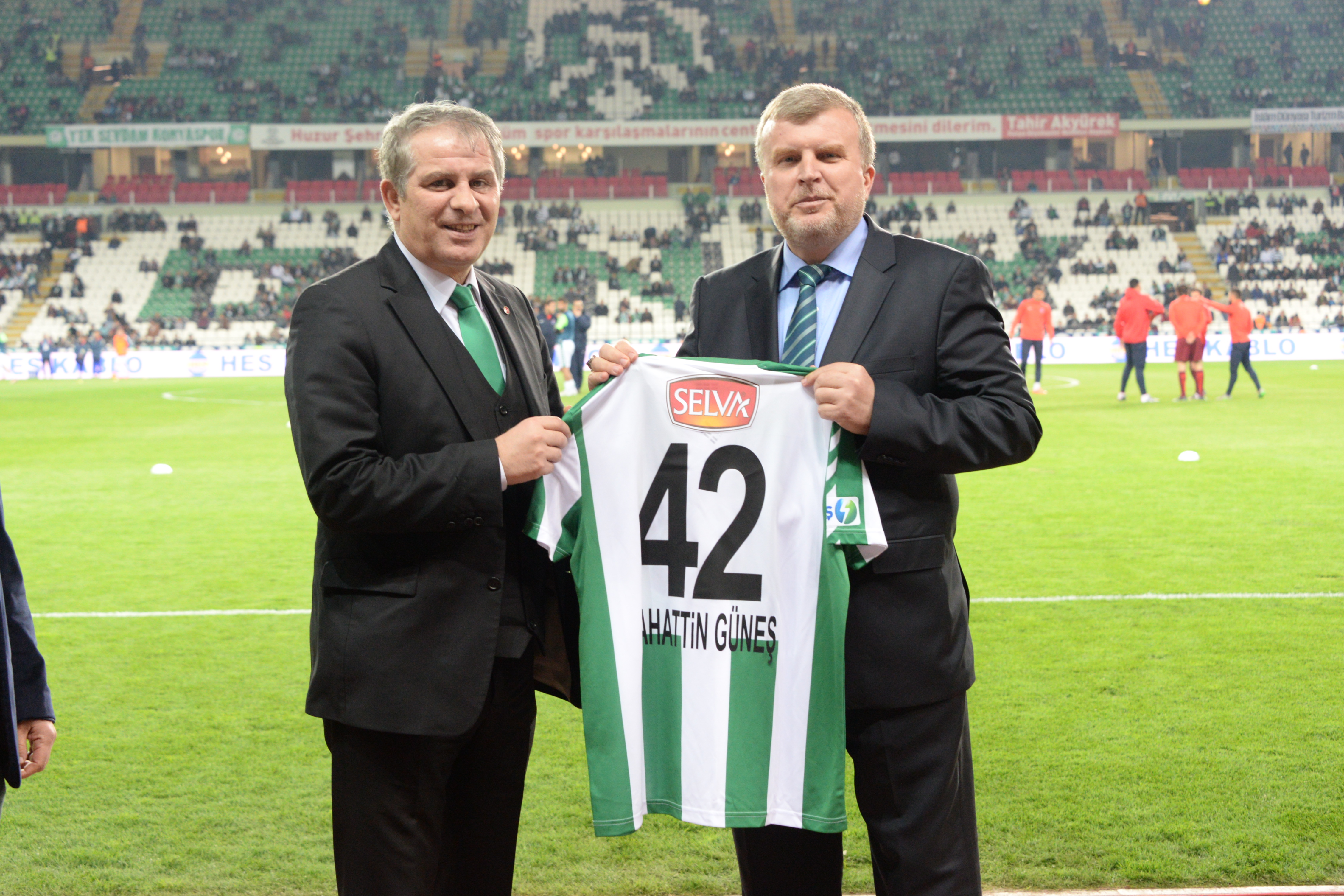 Konyaspor'dan Güneş'e vefa