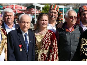 "Kadınlar da ağa olur"