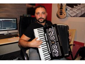 Kadına yönelik şiddete karşı albüm çıkardı