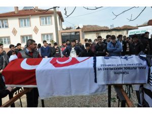 Maçta kalp krizi geçiren genç hakemin ölümü