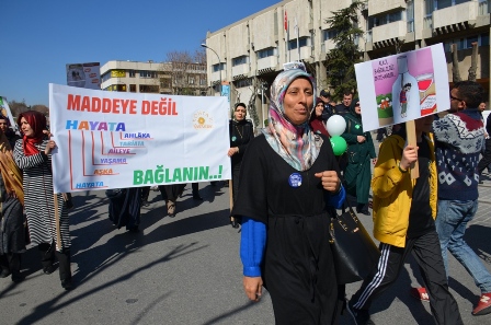 Konyalı Kadınlar, Yeşilay Haftası’nda Yürüdü