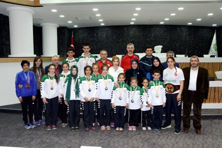 Toru, Başarılı Sporcuları Ödüllendirdi