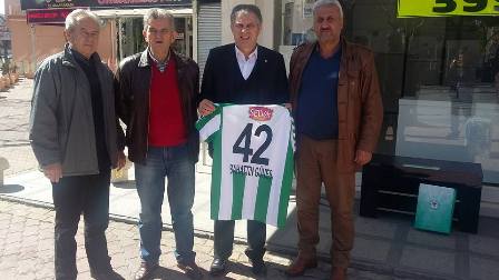 Eski dostlar Güneş ile birlikte