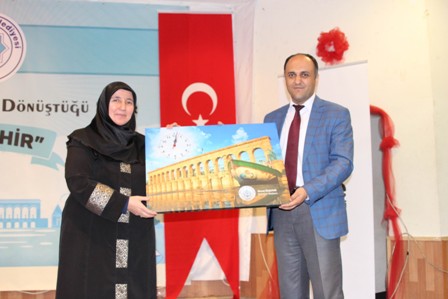 Beyşehir’de “dünden bugüne kadının konumu” konulu konferans
