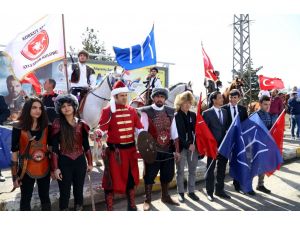 "Diriliş Ertuğrul" ekibine mehteranlı karşılama