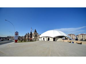 Pursaklar'da "geleneksel mimari" rüzgarı