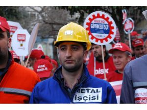 DİSK üyelerinden Kadıköy'de eylem