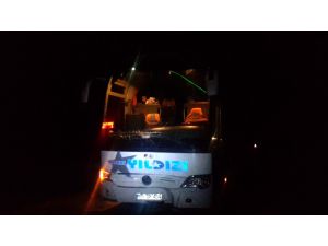 Sivas'ta otobüs ile minibüs çarpıştı: 1 yaralı