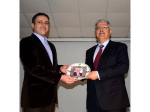 AK Parti Genel Başkan Yardımcısı Demiröz: