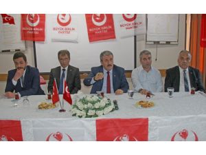 "Herkes, kendine göre bir anayasa istiyor"