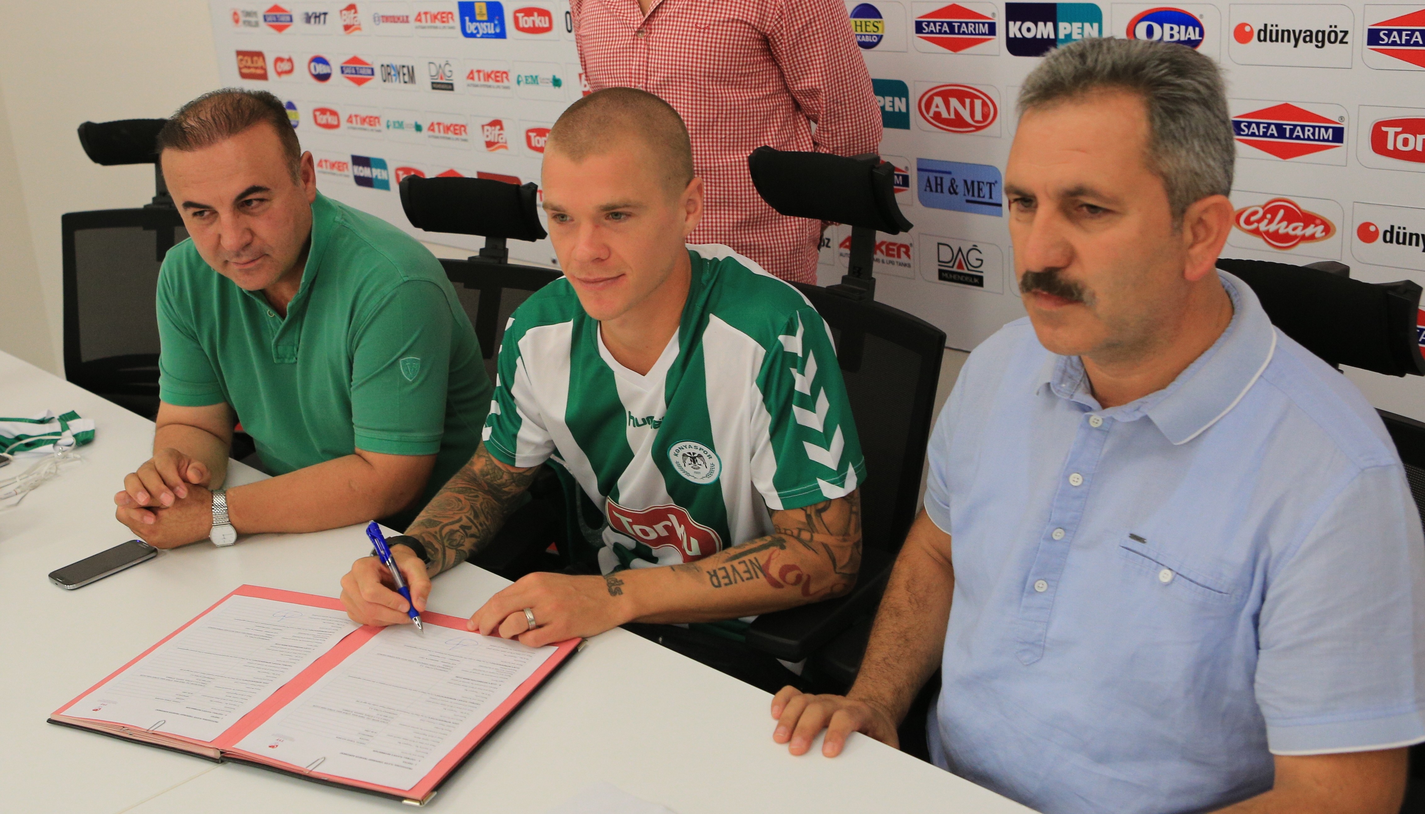 'Konyaspor kalmamı istiyor'