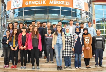 Başkan Akkaya öğrencilerle bir araya geldi