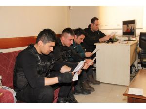 Hakkari'deki güvenlik güçlerine moral mektupları gönderildi