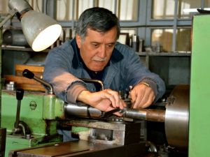 45 yıllık torna ustasına "Ahilik" tacı