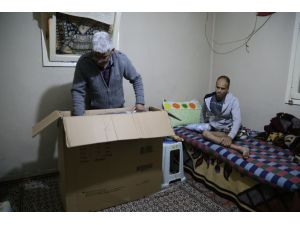 Rus uçaklarının hedefi olan gence tekerlekli sandalye