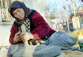 El değirmeni taşı hala dönüyor