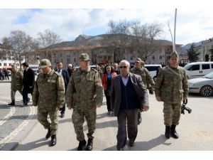 Tokat'ta "Şehitlere Saygı" için yürüyüş yapıldı