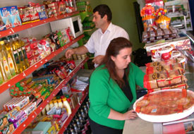 Bakkal ve marketler denetlendi