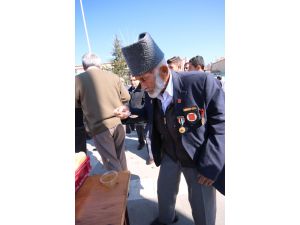 85 yaşındaki Kore Gazisi Us: