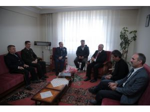 Şehitleri Anma Günü ve Çanakkale Deniz Zaferi'nin 101. yılı