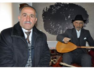 "Sazını öpmeden yere koymazdı"