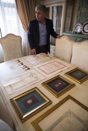 Koleksiyonunu müzeye bağışlayacak