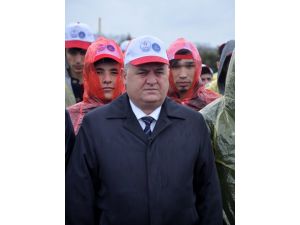 Eskişehir'de şehitler anısına 2 bin 16 fidan