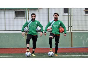 Gökhan Gönül'ün kardeşleri aynı takım için ter döküyor