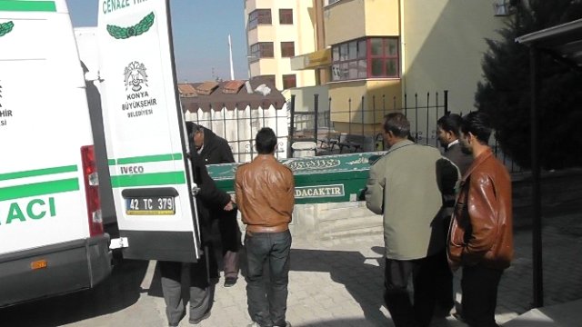 Isınmaya Çalışırken Elbisesi Tutuşan Suriyeli Çocuk Öldü