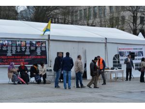 Brüksel'deki terör örgütü çadırı