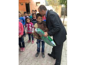 Hatay'daki Suriyeli öğrencilere yardım