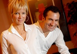 Oruçlu insanları köpek yerine koydu