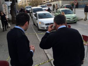 Kadıköy'de silahlı saldırı: 2 yaralı