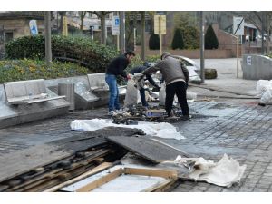 Brüksel'deki terör örgütü çadırı kaldırıldı