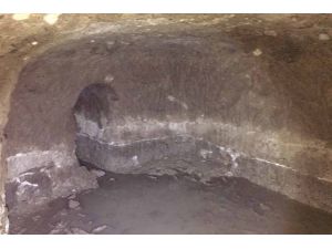 "Evinde hazine var" diyerek 120 bin lirasını dolandırdılar