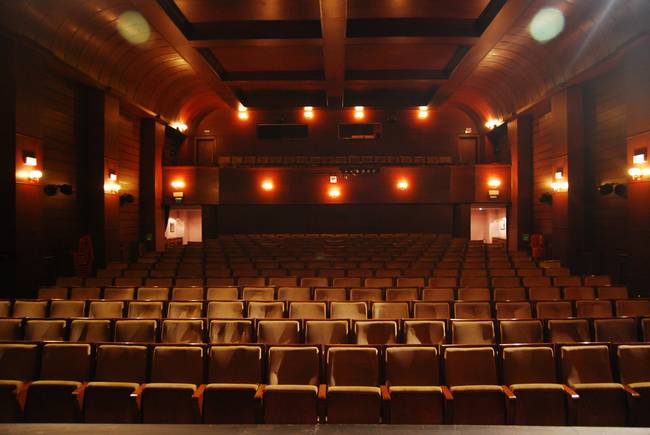 KDT'de 'Demir' sahnelenecek